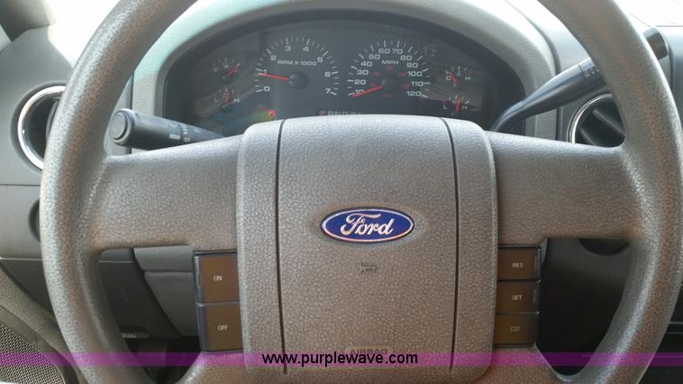 image for item G9131 2005 Ford F150 XLT SuperCab pickup truck