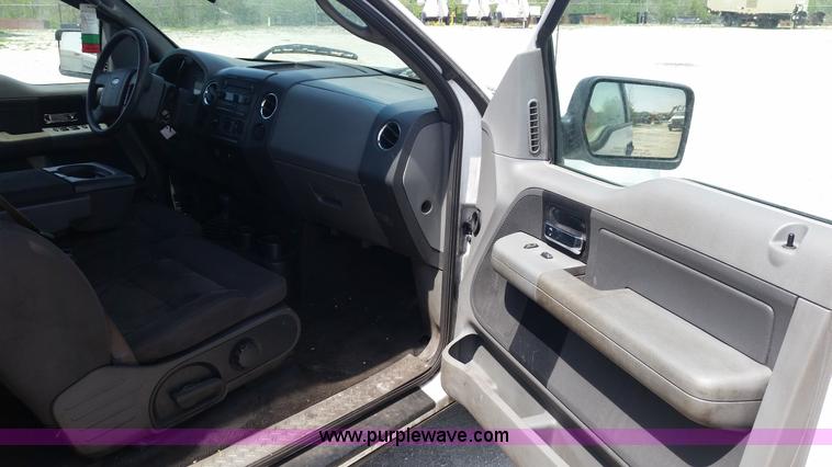 image for item G9131 2005 Ford F150 XLT SuperCab pickup truck