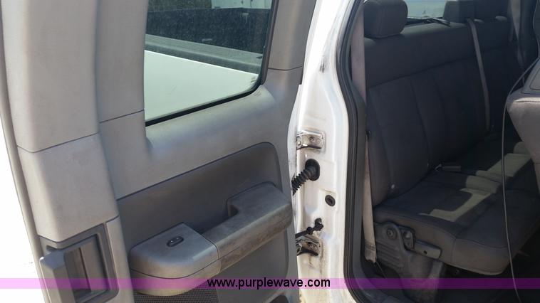 image for item G9131 2005 Ford F150 XLT SuperCab pickup truck