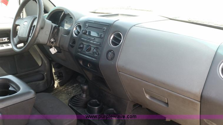 image for item G9131 2005 Ford F150 XLT SuperCab pickup truck