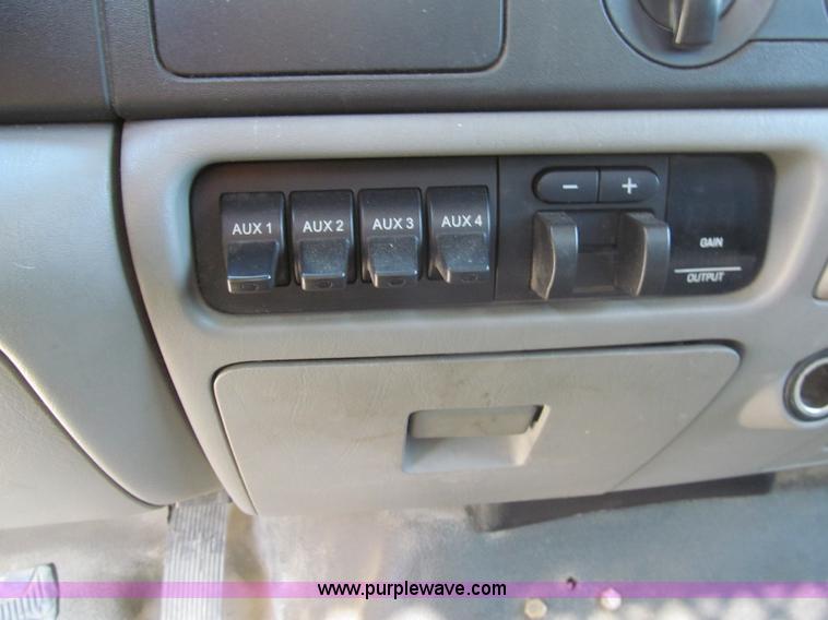 image for item I7045 2007 Ford F550 service truck