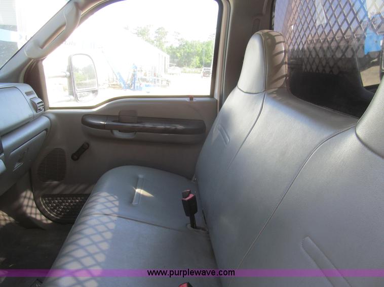 image for item I7045 2007 Ford F550 service truck