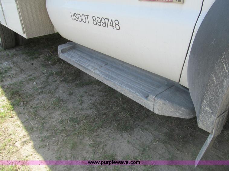 image for item I7045 2007 Ford F550 service truck