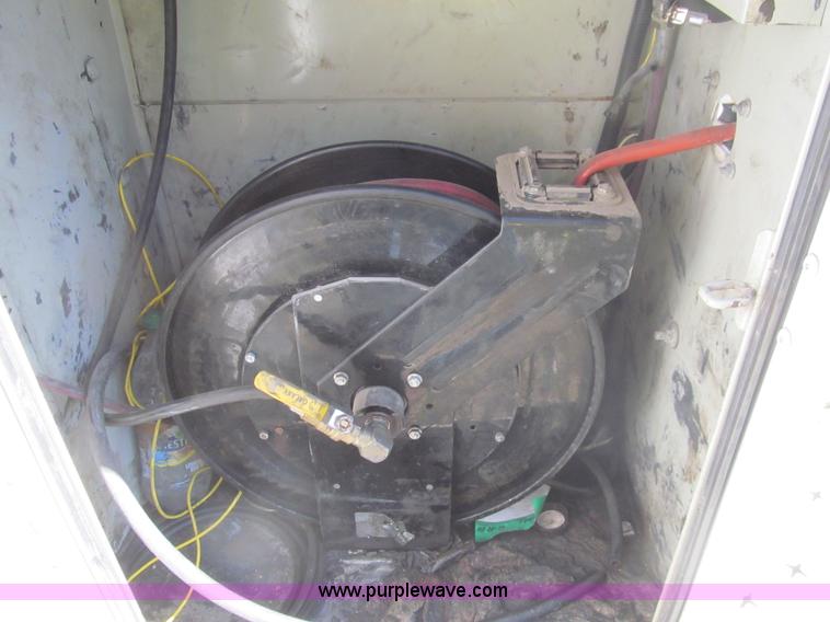 image for item I7045 2007 Ford F550 service truck