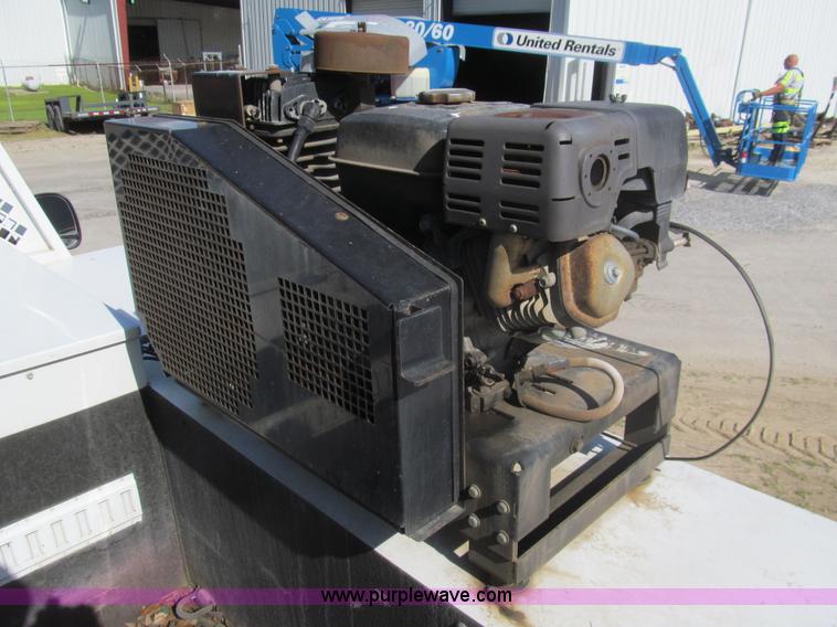 image for item I7045 2007 Ford F550 service truck