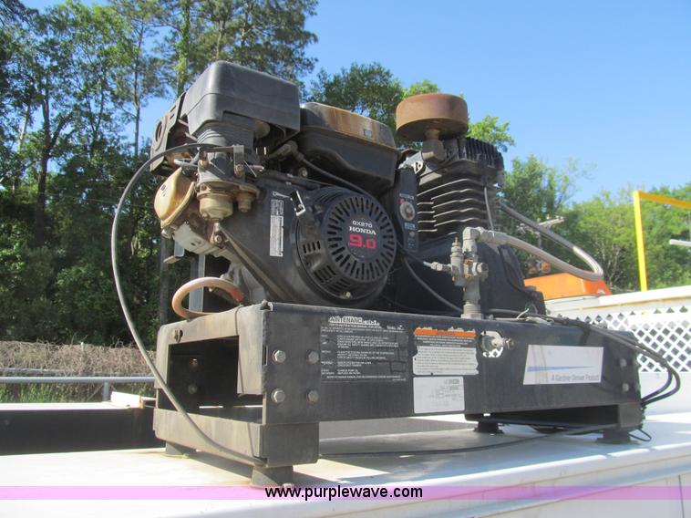 image for item I7045 2007 Ford F550 service truck