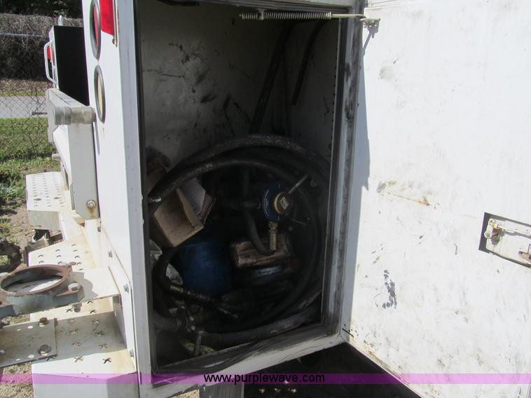 image for item I7045 2007 Ford F550 service truck