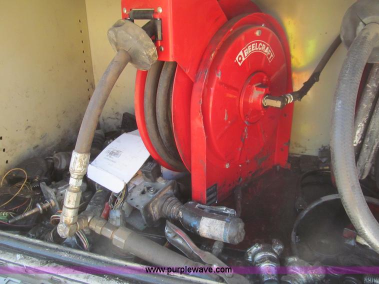 image for item I7045 2007 Ford F550 service truck