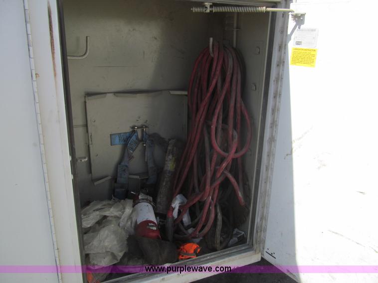 image for item I7045 2007 Ford F550 service truck