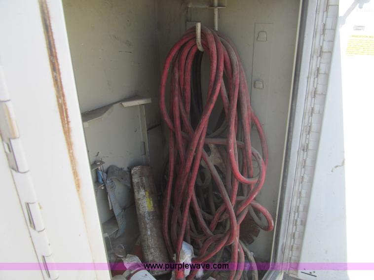 image for item I7045 2007 Ford F550 service truck