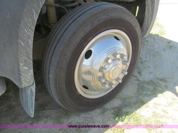 image for item I7045 2007 Ford F550 service truck