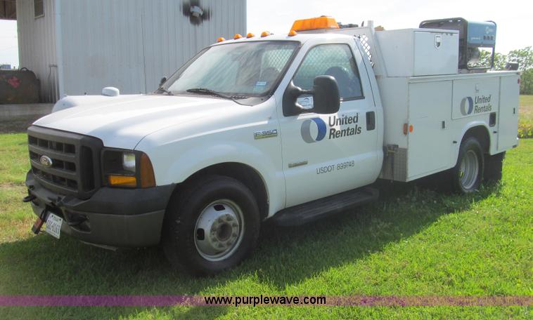 image for item I7046 2007 Ford F350 Super Duty XL service truck