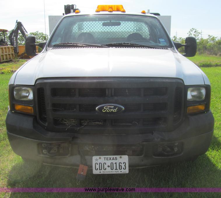 image for item I7046 2007 Ford F350 Super Duty XL service truck