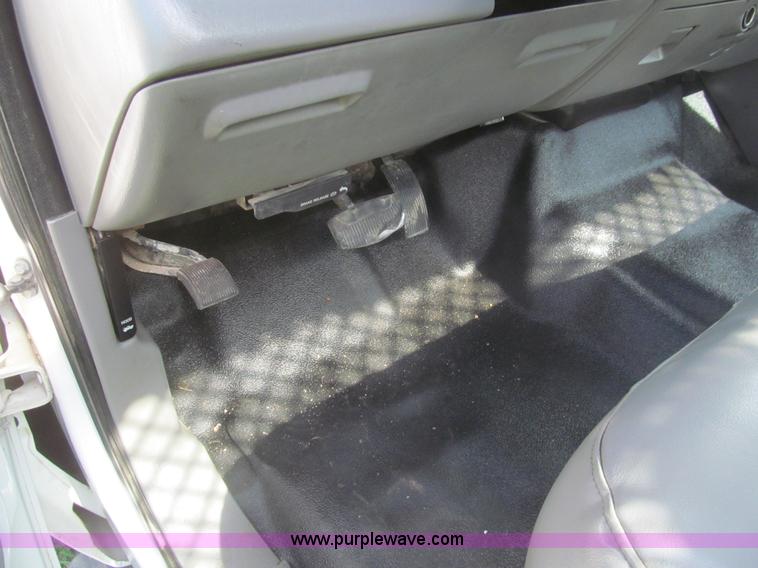 image for item I7046 2007 Ford F350 Super Duty XL service truck