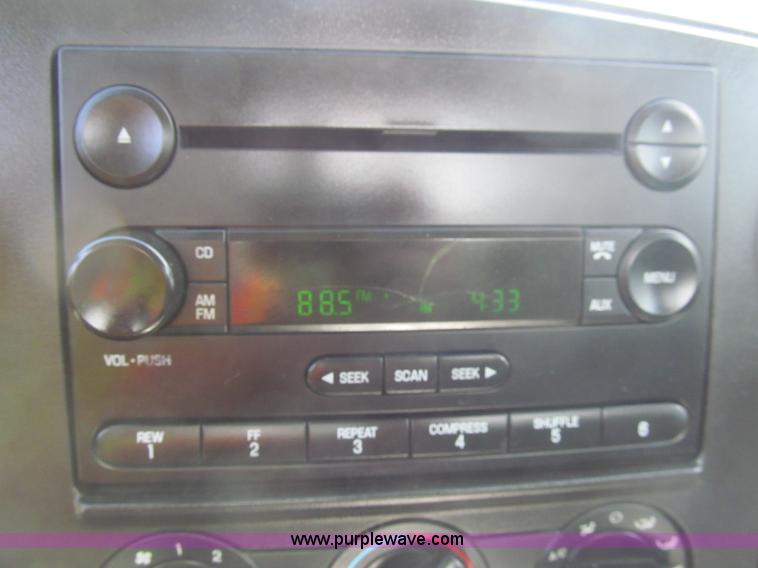 image for item I7046 2007 Ford F350 Super Duty XL service truck