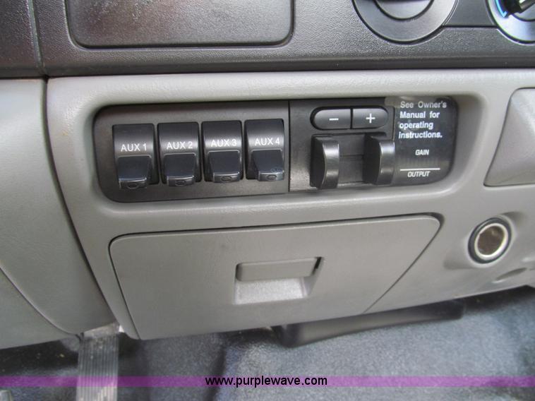 image for item I7046 2007 Ford F350 Super Duty XL service truck