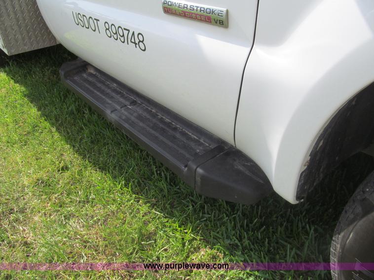 image for item I7046 2007 Ford F350 Super Duty XL service truck