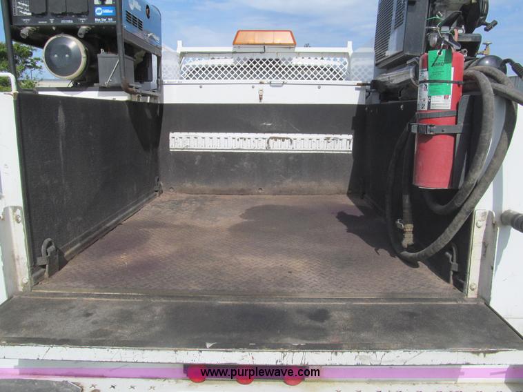 image for item I7046 2007 Ford F350 Super Duty XL service truck