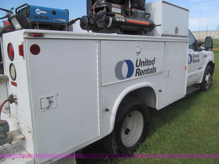 image for item I7046 2007 Ford F350 Super Duty XL service truck