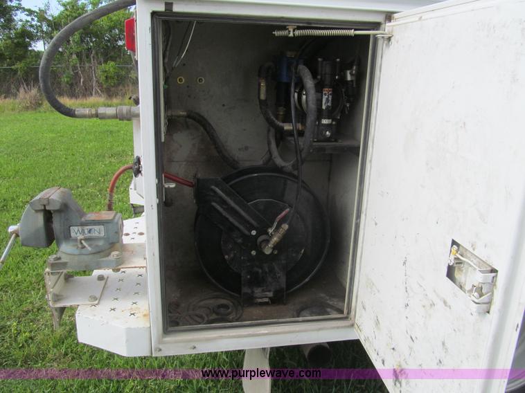 image for item I7046 2007 Ford F350 Super Duty XL service truck