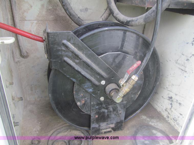 image for item I7046 2007 Ford F350 Super Duty XL service truck