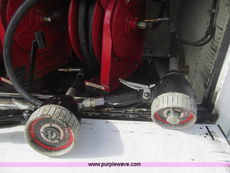 image for item I7046 2007 Ford F350 Super Duty XL service truck