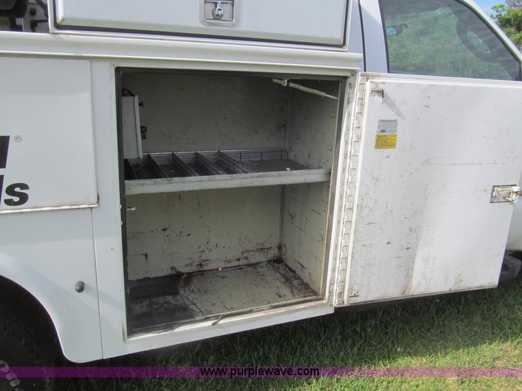 image for item I7046 2007 Ford F350 Super Duty XL service truck