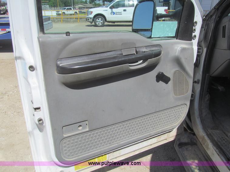 image for item I7047 2007 Ford F350 Super Duty XL service truck