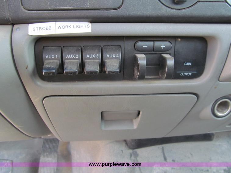 image for item I7047 2007 Ford F350 Super Duty XL service truck