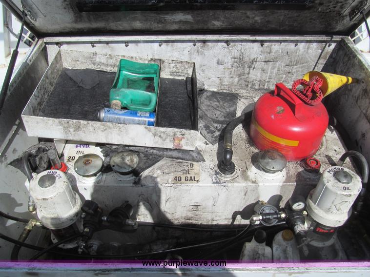 image for item I7047 2007 Ford F350 Super Duty XL service truck