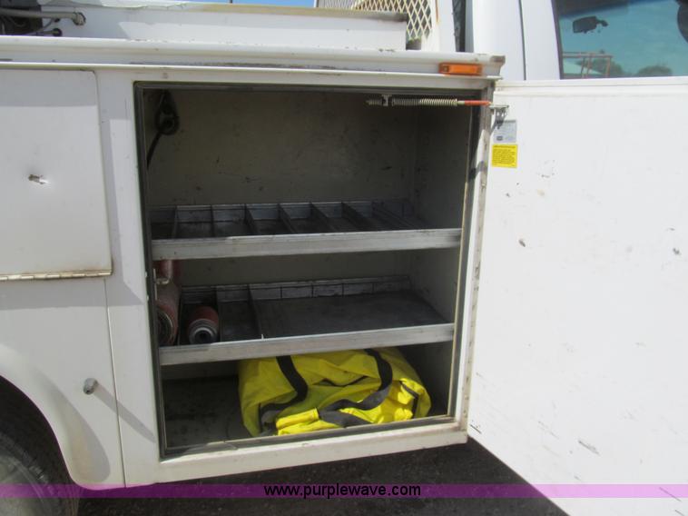 image for item I7047 2007 Ford F350 Super Duty XL service truck