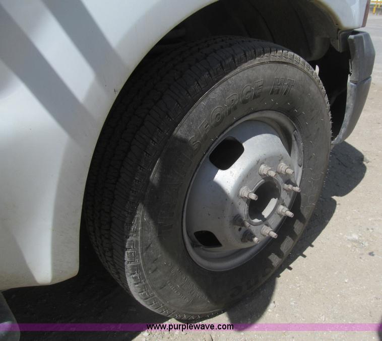 image for item I7047 2007 Ford F350 Super Duty XL service truck