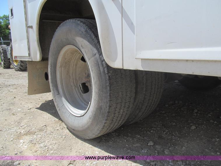 image for item I7047 2007 Ford F350 Super Duty XL service truck