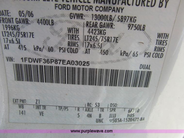 image for item I7047 2007 Ford F350 Super Duty XL service truck