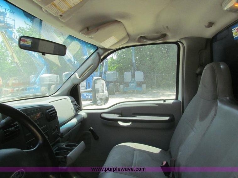 image for item I7048 2007 Ford F550 Super Duty XL service truck