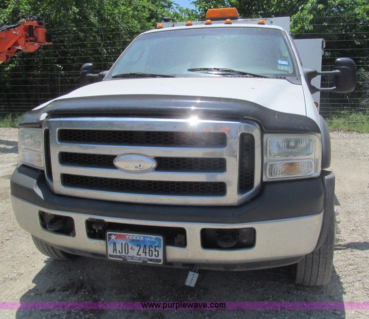 image for item I7049 2006 Ford F550 Super Duty XL service truck