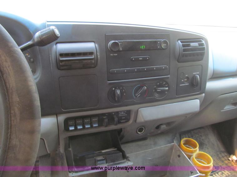 image for item I7049 2006 Ford F550 Super Duty XL service truck