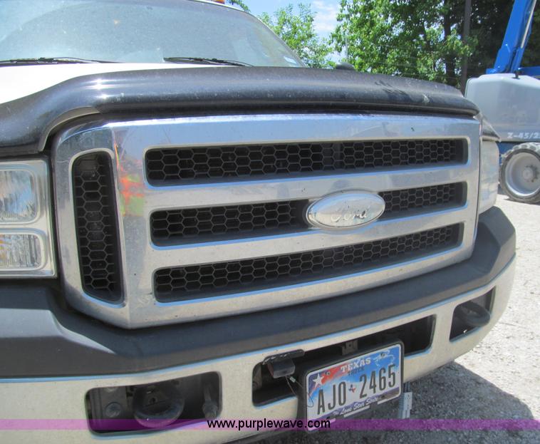 image for item I7049 2006 Ford F550 Super Duty XL service truck