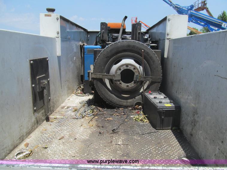 image for item I7049 2006 Ford F550 Super Duty XL service truck