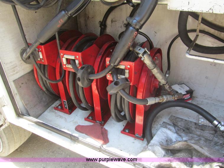 image for item I7049 2006 Ford F550 Super Duty XL service truck