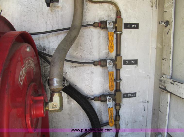 image for item I7049 2006 Ford F550 Super Duty XL service truck