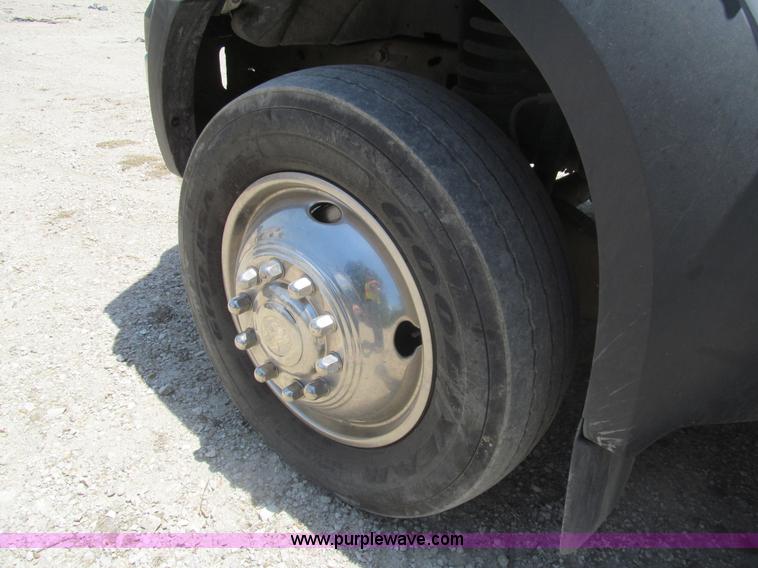 image for item I7049 2006 Ford F550 Super Duty XL service truck