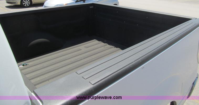 image for item I7050 2011 Ford F150 XLT SuperCrew pickup truck