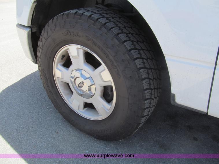 image for item I7050 2011 Ford F150 XLT SuperCrew pickup truck