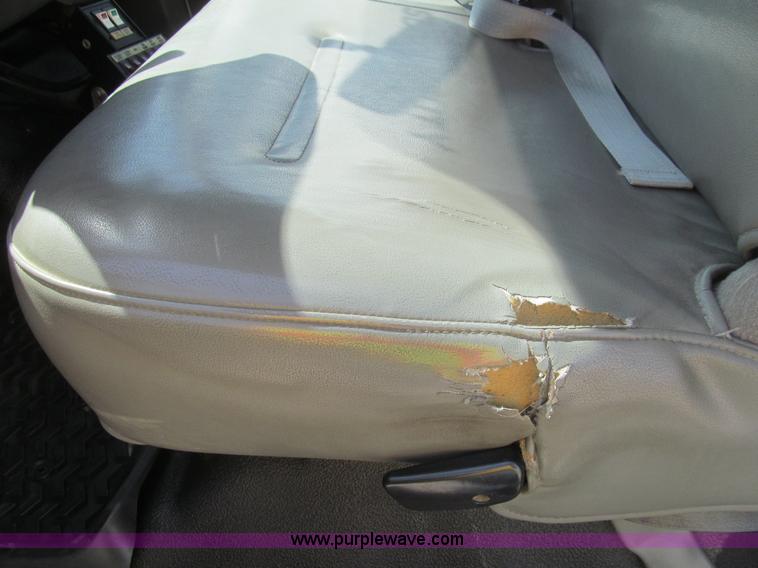 image for item I7051 2006 Ford F550 Super Duty XL service truck