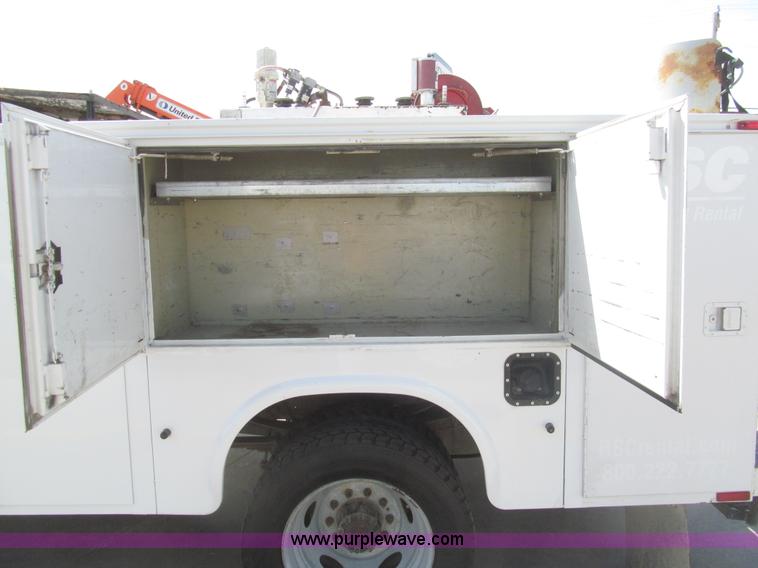 image for item I7051 2006 Ford F550 Super Duty XL service truck