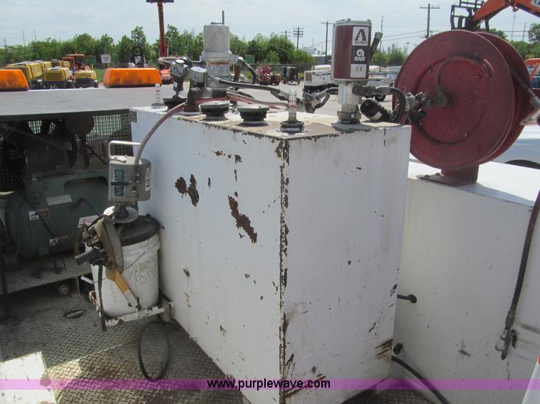 image for item I7051 2006 Ford F550 Super Duty XL service truck