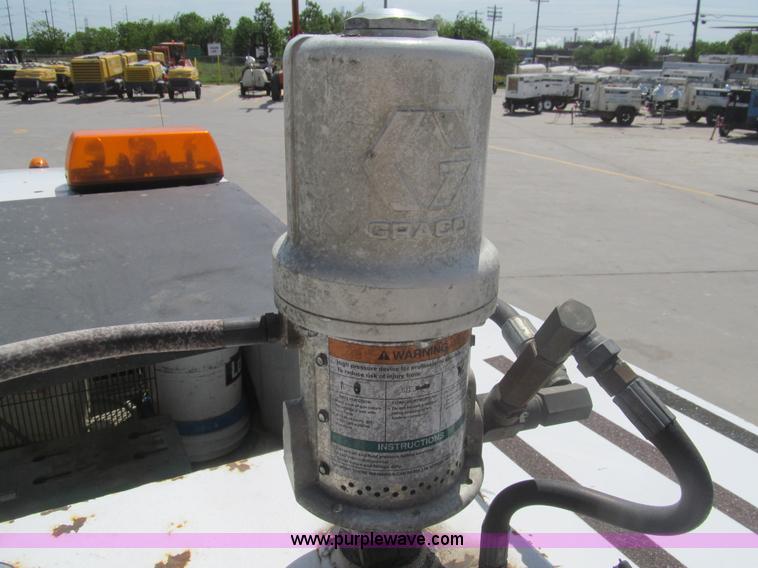 image for item I7051 2006 Ford F550 Super Duty XL service truck