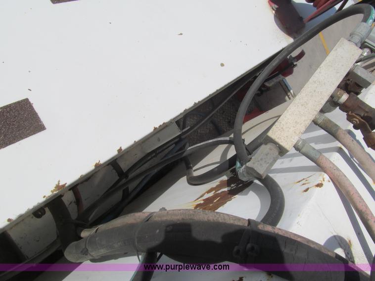 image for item I7051 2006 Ford F550 Super Duty XL service truck