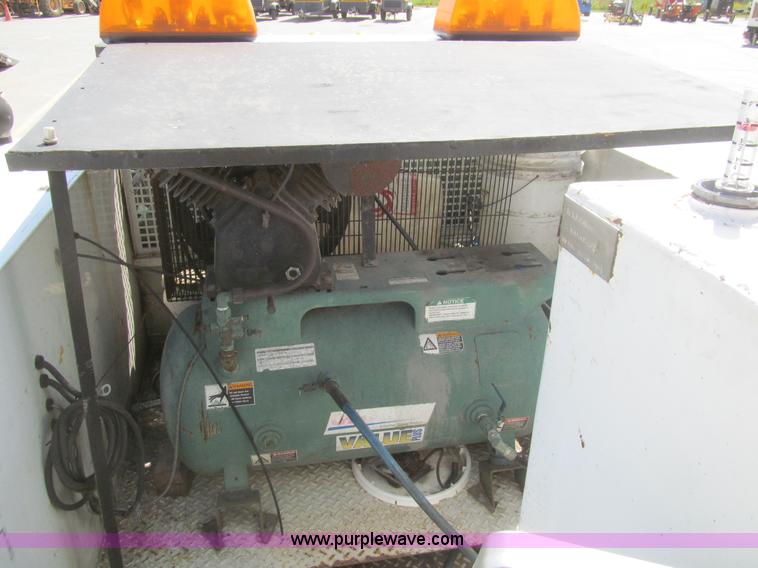 image for item I7051 2006 Ford F550 Super Duty XL service truck